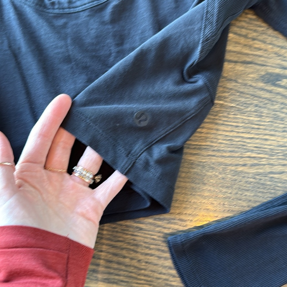 Lululemon Black LA Better Best Long Sleeve Crop Cropped Keyhole Cut Out Size 10 - Picture 11 of 16